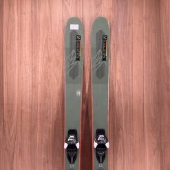2022 Salomon QST 106 W/ Salomon Warden 13 Demo Bindings Ski