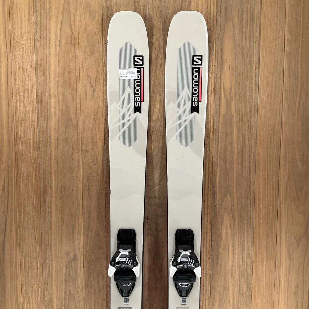 2022 Salomon QST Women's Stella 106 W/ Salomon Warden 11 Demo Bindings Ski 2022 Salomon QST Women's Stella 106 W/ Salomon Warden 11 Demo Bindings Ski