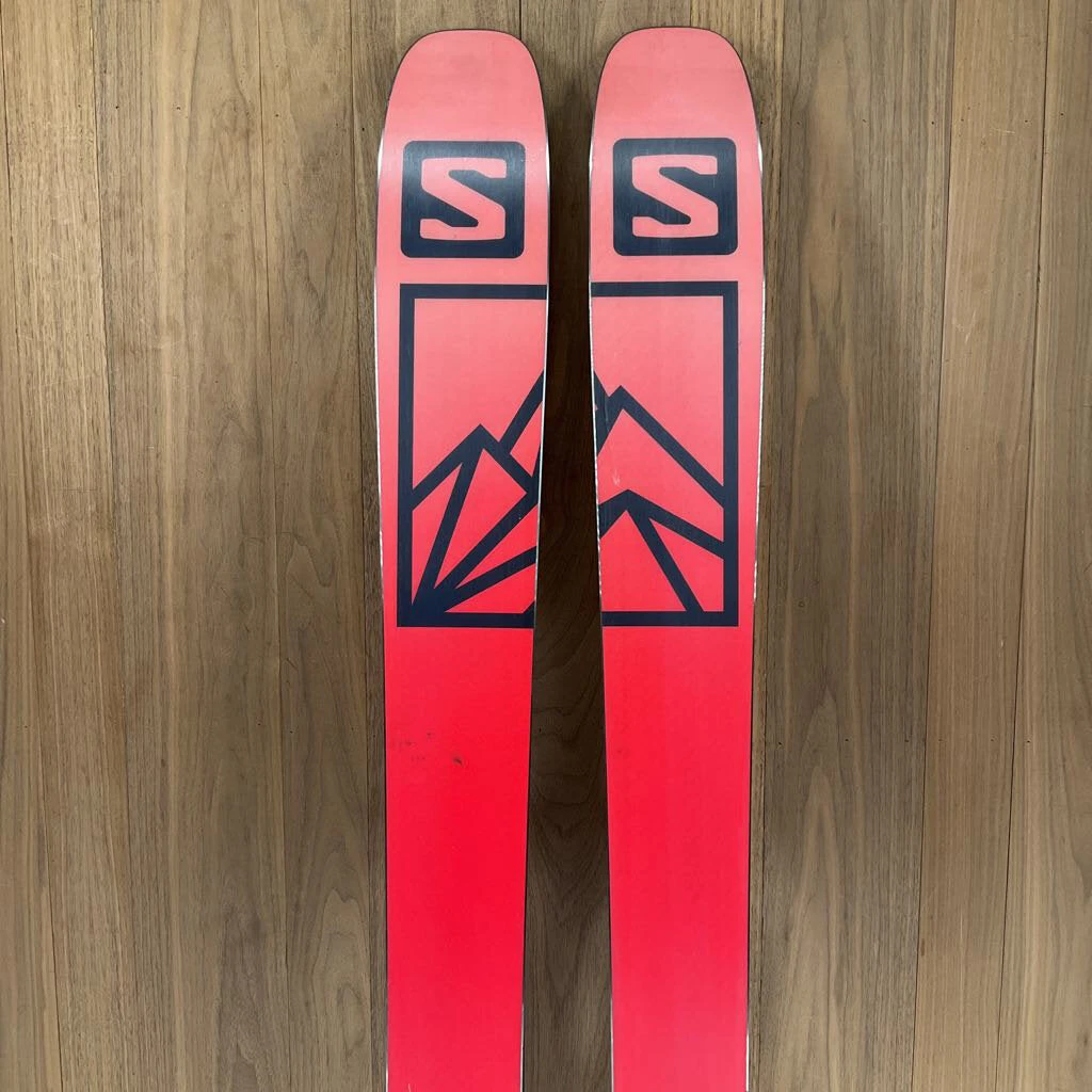 2022 Salomon QST Women's Stella 106 W/ Salomon Warden 11 Demo Bindings Ski 2022 Salomon QST Women's Stella 106 W/ Salomon Warden 11 Demo Bindings Ski